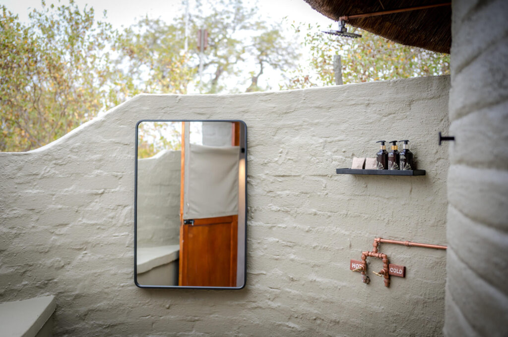 Outdoor Shower and Bathroom at Africa on Foot