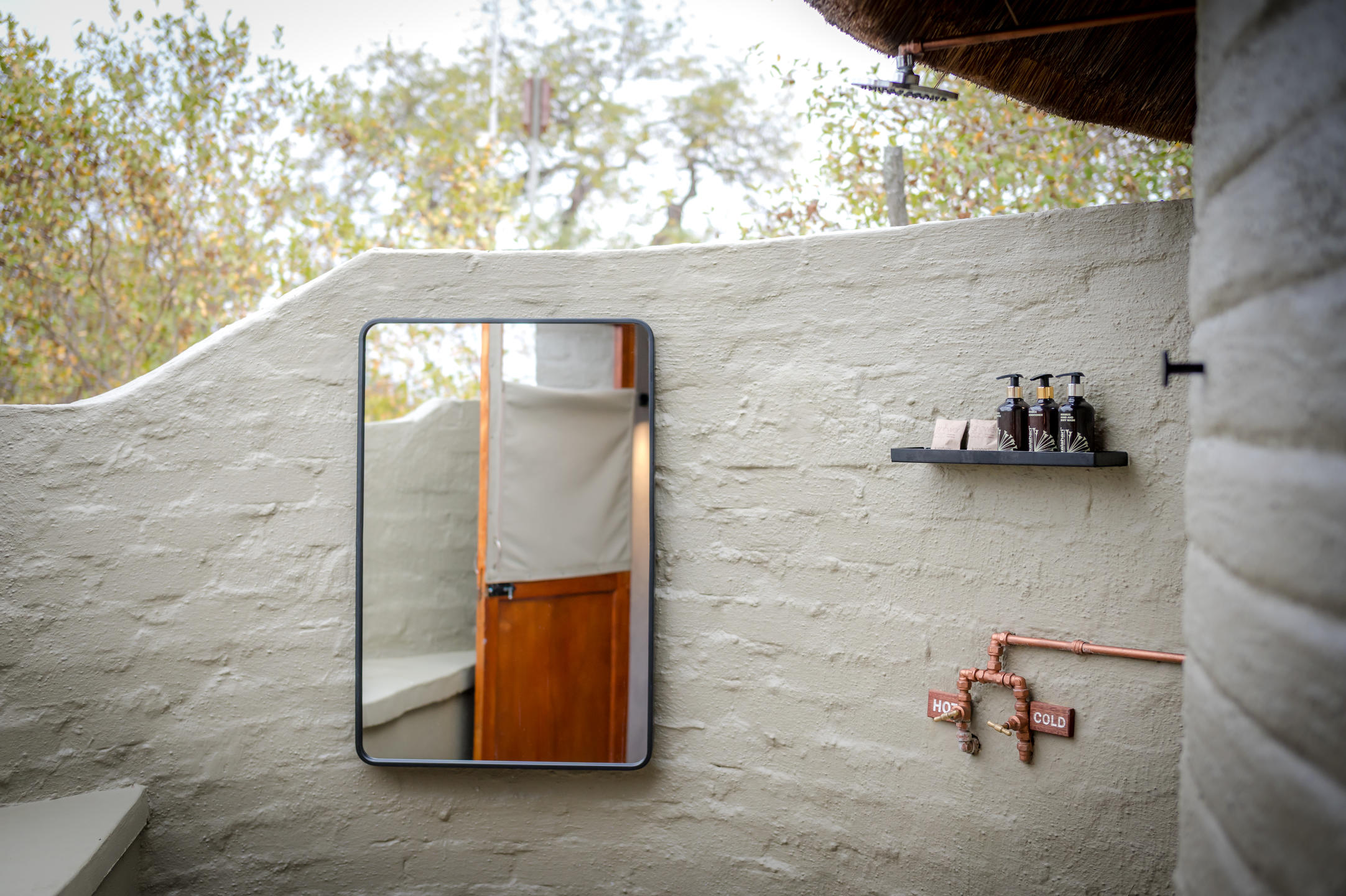 Outdoor Shower and Bathroom at Africa on Foot