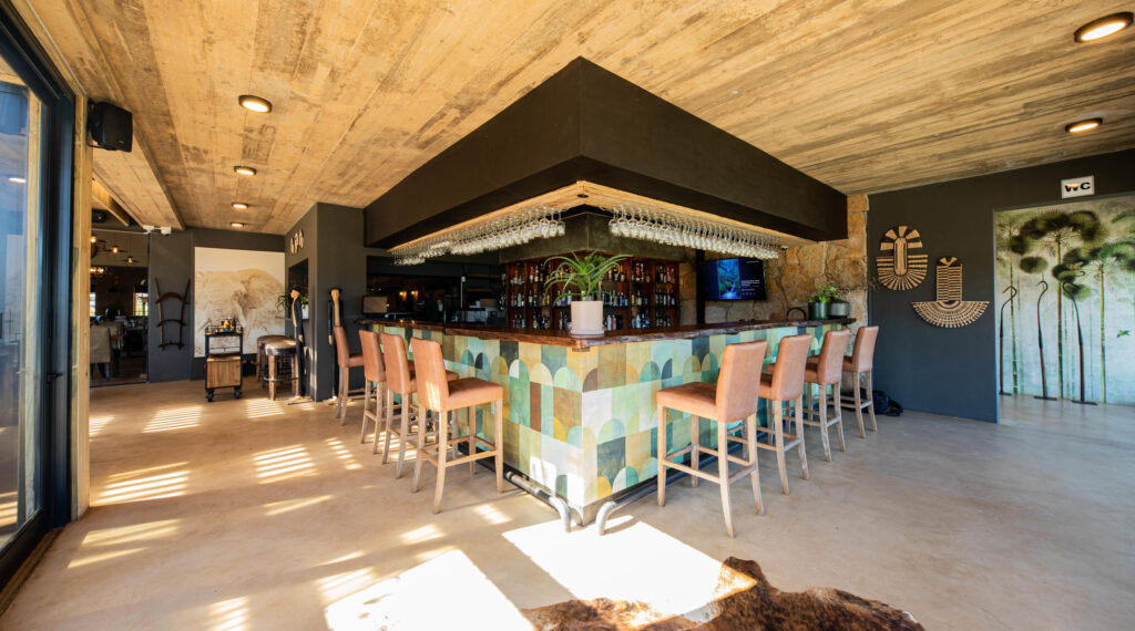 Village Lodge Bellevue Indoor Seating