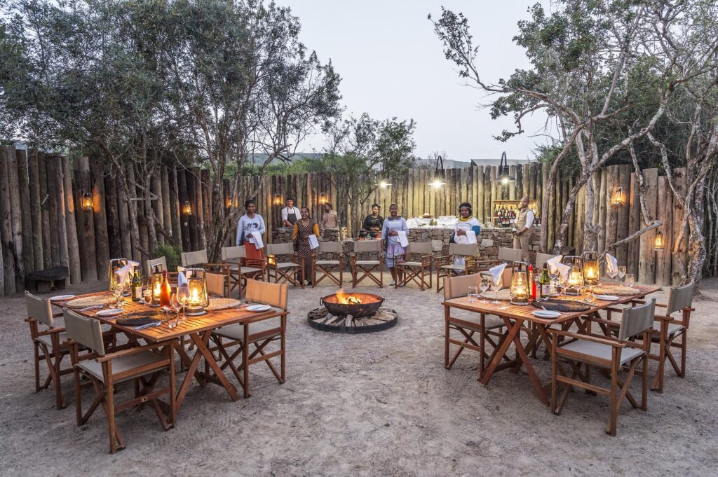 Kariega Settlers Drift boma with roaring fire