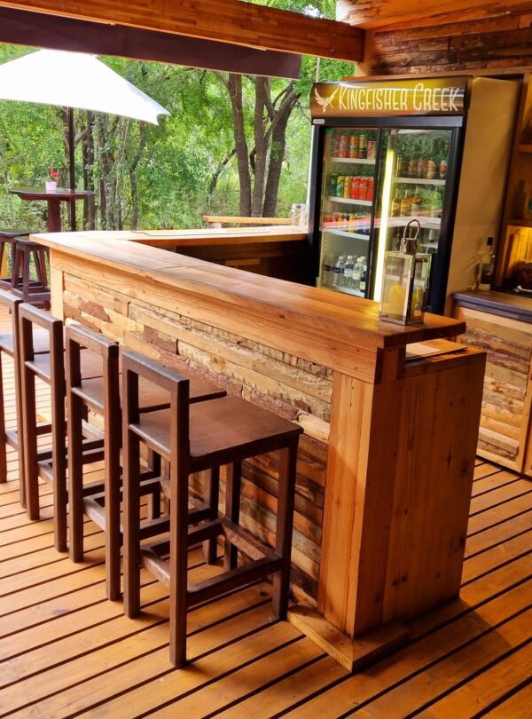 Kingfisher Safari Lodge Bar